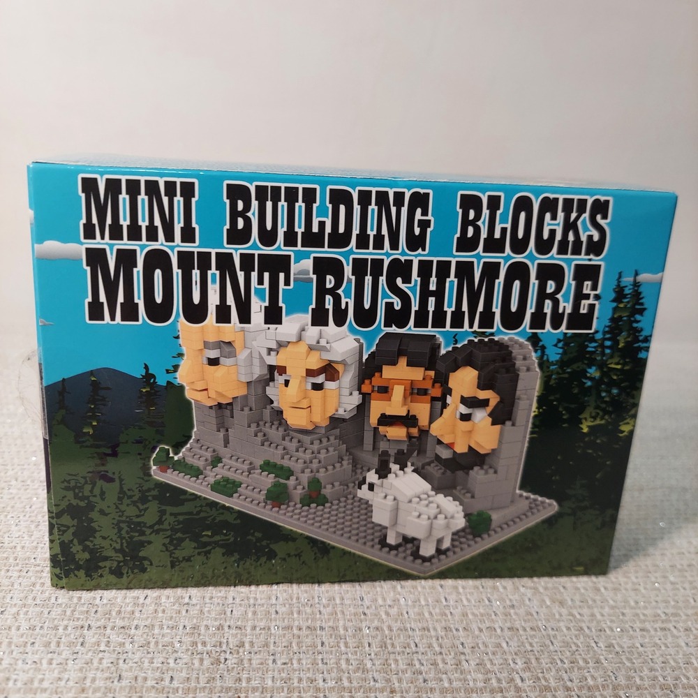 Mount Rushmore Mini Building Blocks 746 Pcs Souvenir‎ Set 601006 Micro Blocks